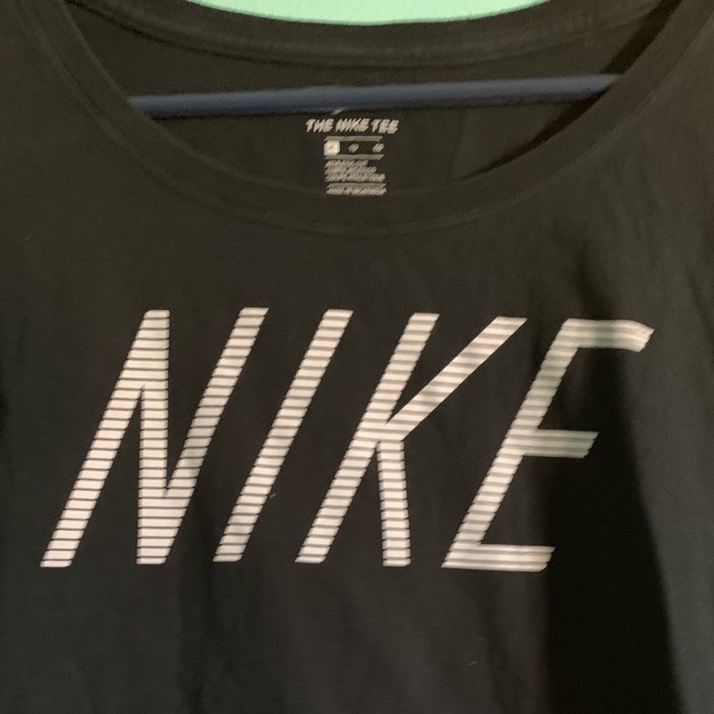 ⭐️2 for $8 ⭐️Nike shirt